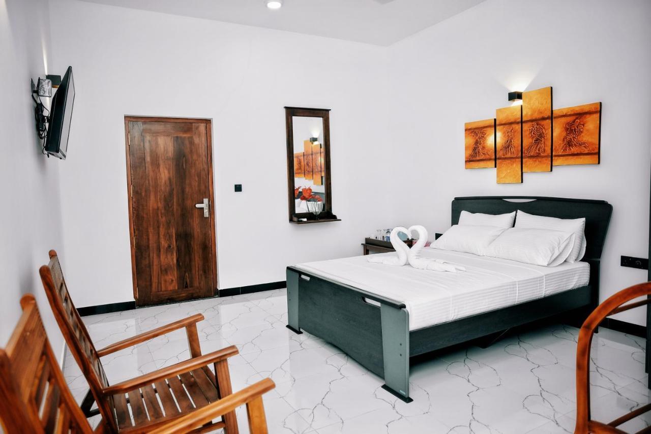 Aurum Boutique Hotel Negombo Exterior photo